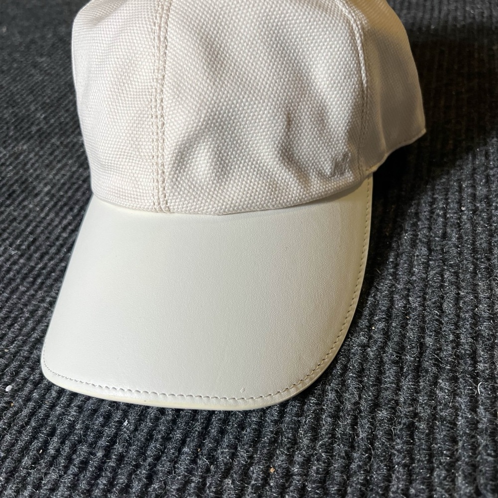 Hermes Tess Kelly Cream Cap